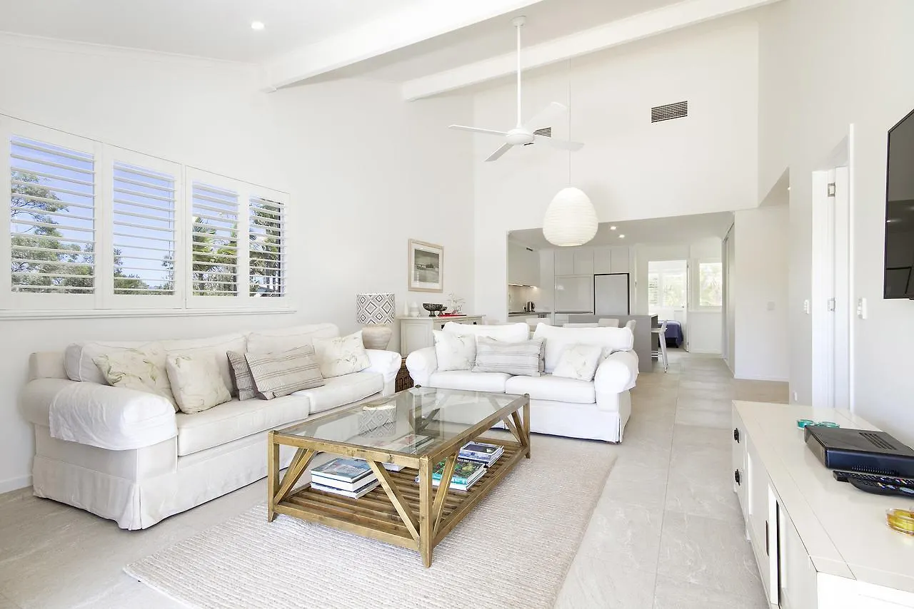 Noosa Haven Apt 12 Riverfront Elegance Noosaville 0*,  Australia